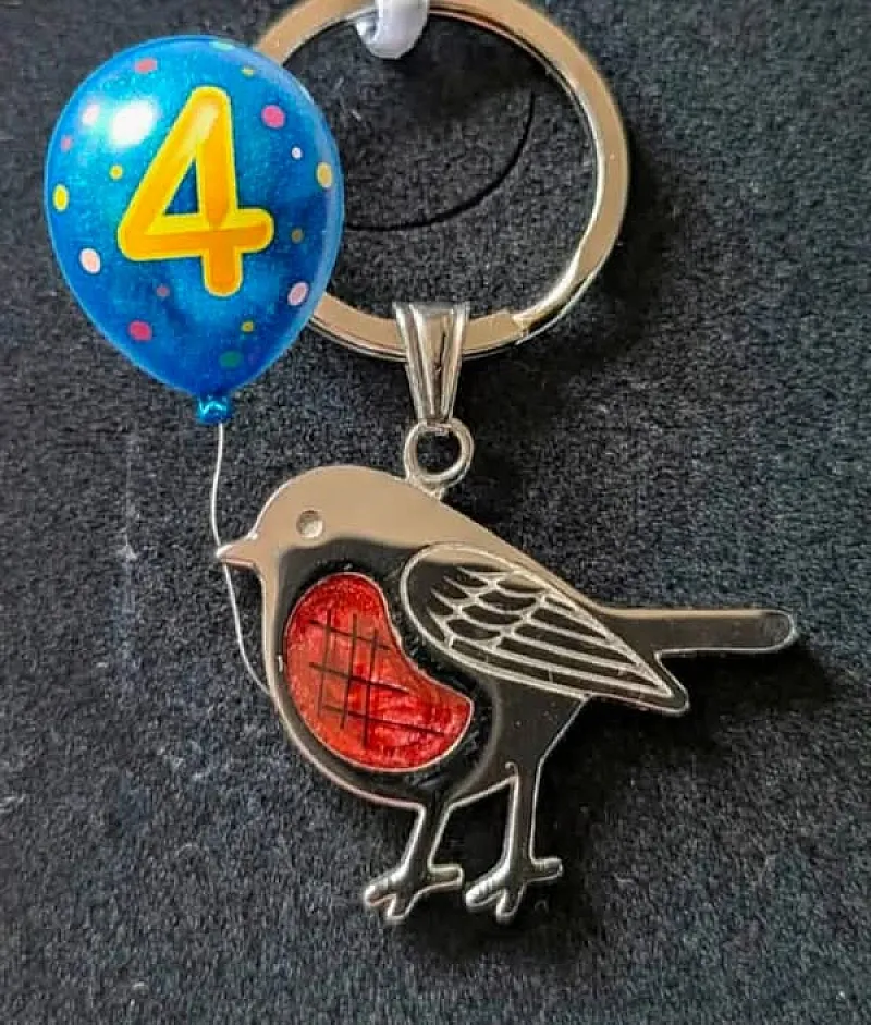 Win a Wonderful, Personalised Memorial Robin to Remember a Beloved Pet