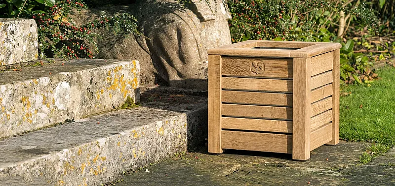 Win a 46cm Gaze Burvill x National Trust Planter