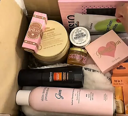 Prize image for Win an autumn beauty box