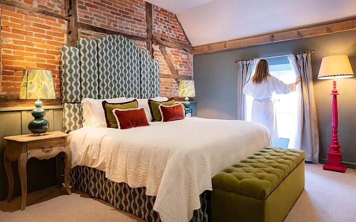 Prize image for Win a £500 Relaxing Escape at a Heartwood Inn NL