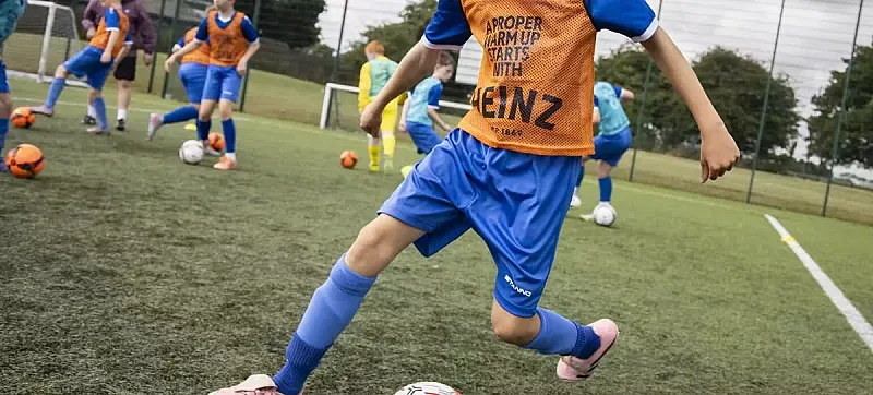 Win the ultimate Heinz Beanz warm up pack for your club
