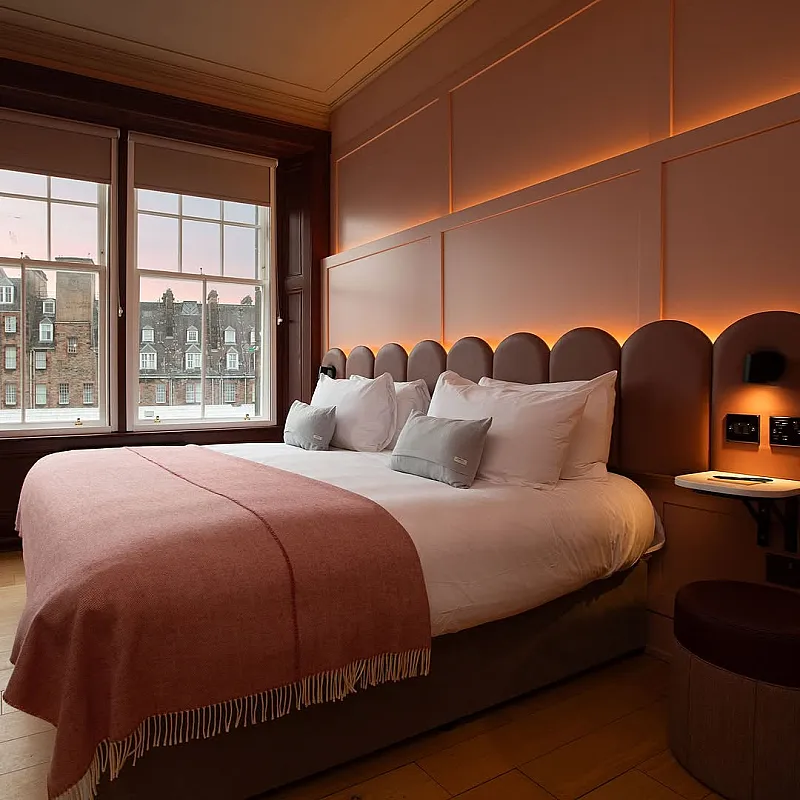 Win an Overnight Stay for 2 Guests in Glasgow