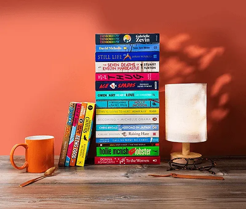 Win one of five £100/€120 National Book Tokens