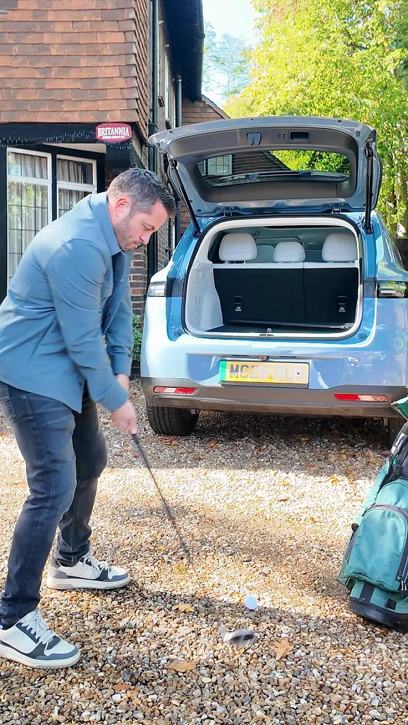 Win a golf fourball, redeemable at over 400 UK courses