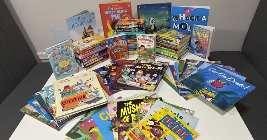 Prize image for Win all 100 books in the Great Books Guide 2026-27 for your school!