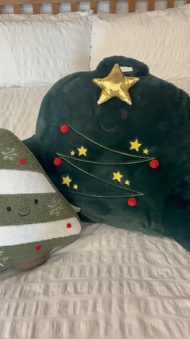 Win a Christmas Tree Cuddle Chair!