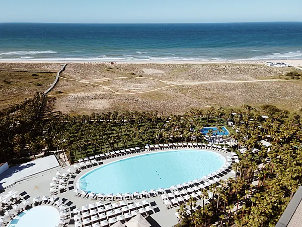Win 2 Nights Stay at Wine & Books by the Sea in the Algarve