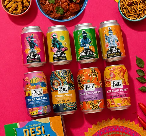 Win Curry Smugglers × Potts' Sauces Bundles