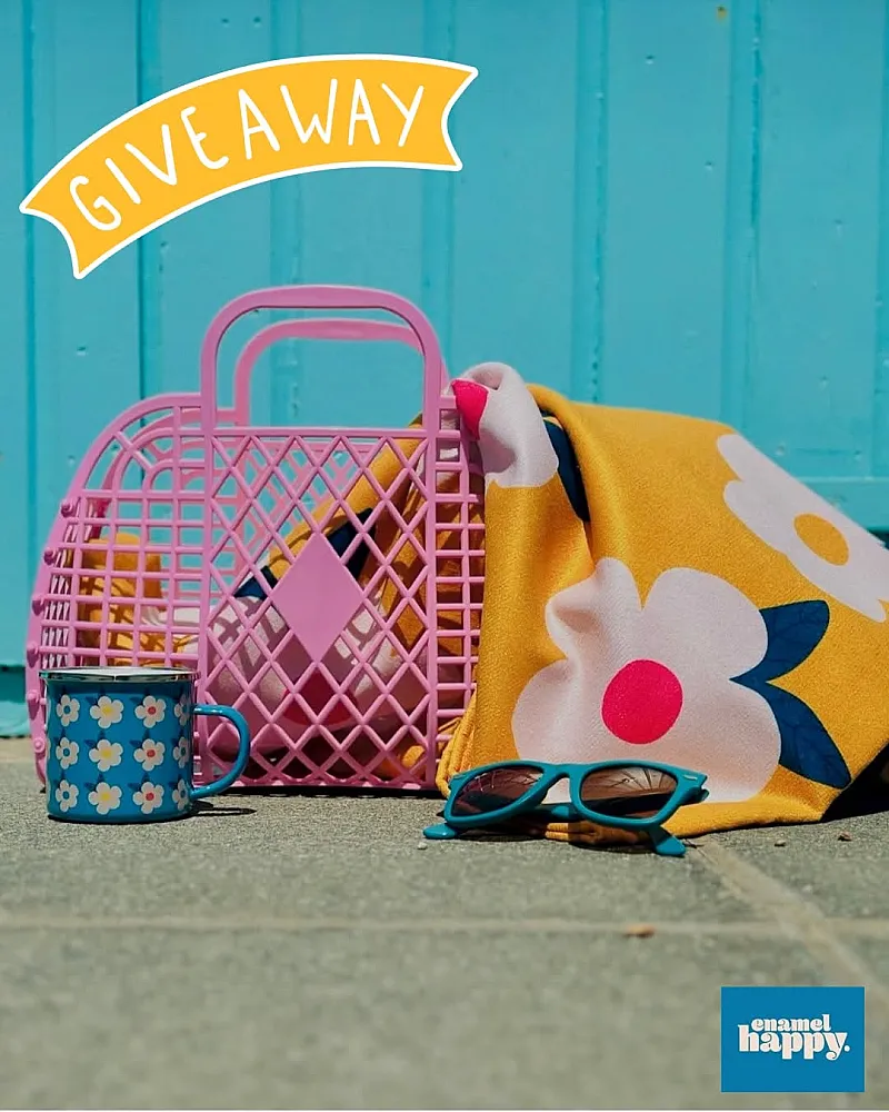 Win gorgeous retro floral compact and quick dry towels worth £30