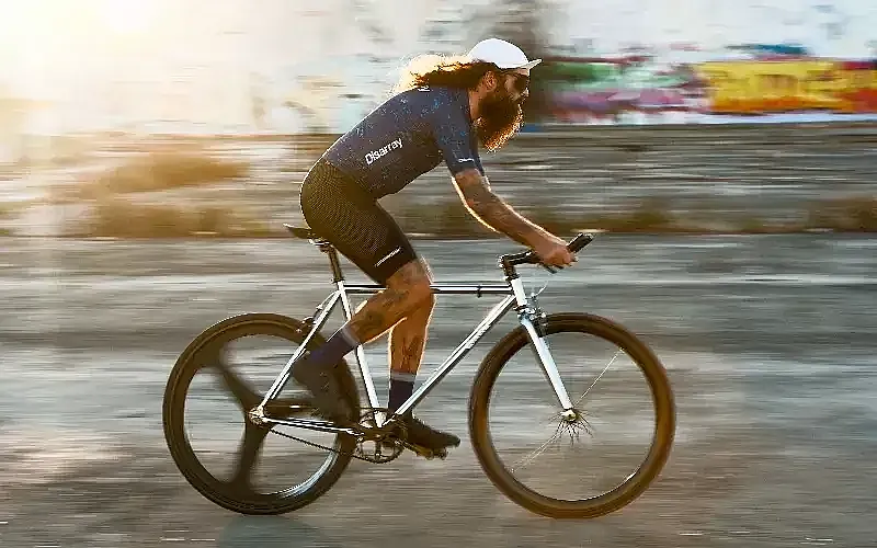 Win a Quella Imperial Stealth Mk3 Bicycle and accessories