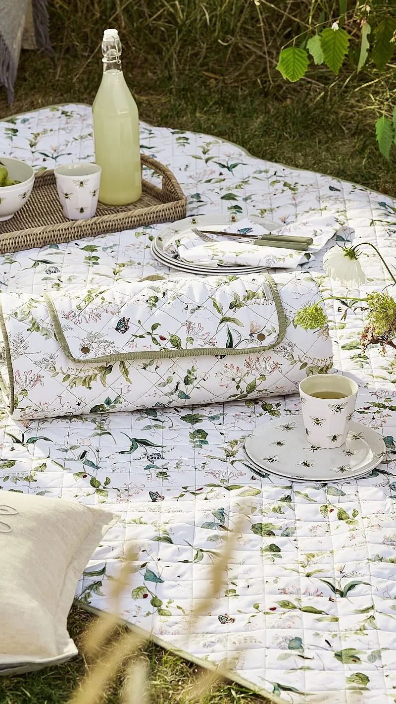 Win a £250 Sophie Allport voucher & Classic Lotus Grill with accessories