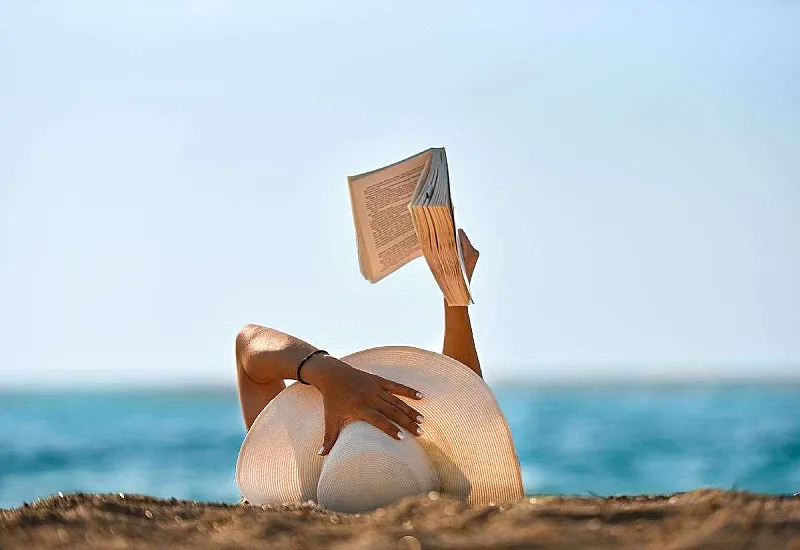Win 1 of 3 copies of The Ending Writes Itself by Evelyn Clarke