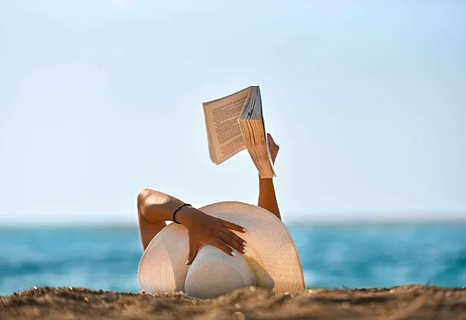 Win 1 of 3 copies of The Ending Writes Itself by Evelyn Clarke