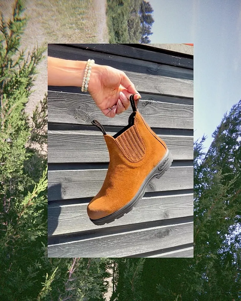 Win Blundstone x Pop Trading Company Boots