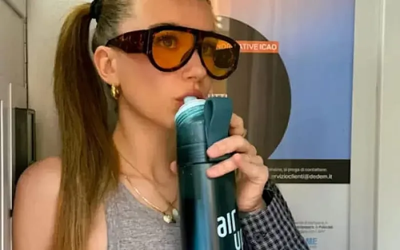 Win an Air up Stunning Blue Twist Pro Bottle
