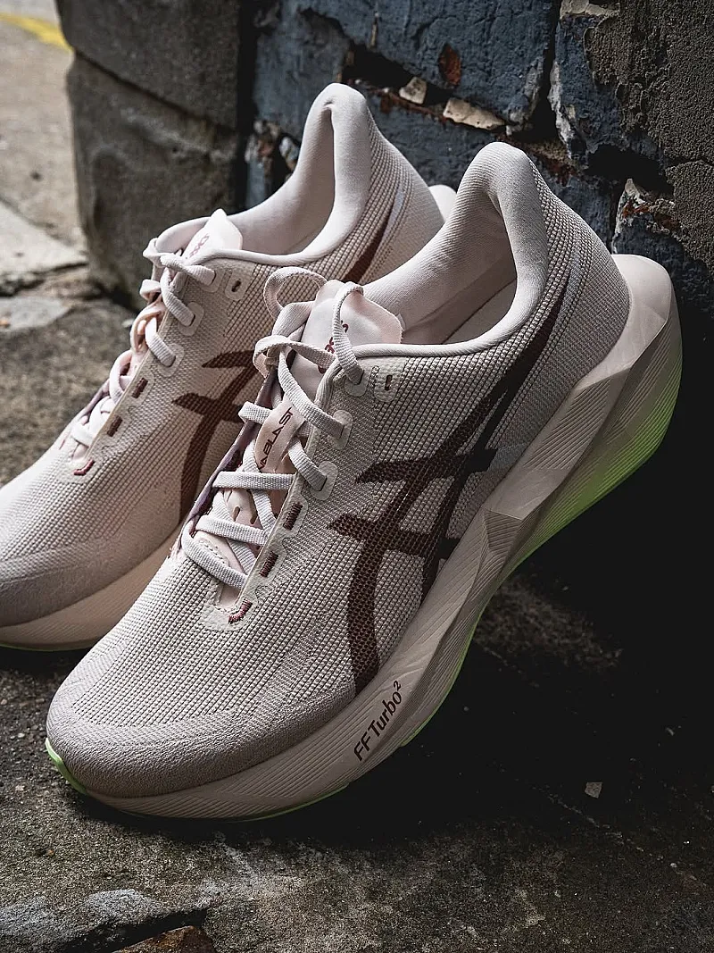 Win a Pair of ASICS Novablast 6