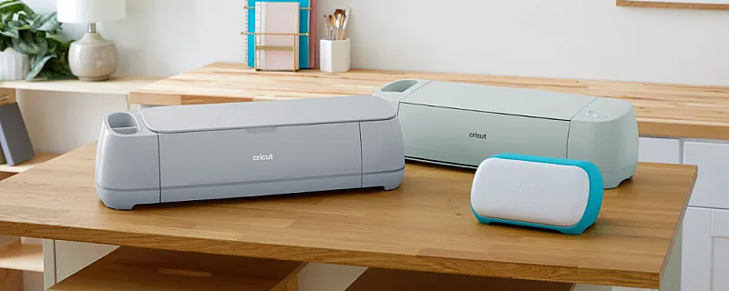 Win a Cricut Joy 2 + Essential-Bundle, EasyPress Mini, Zen Blue & Materials!