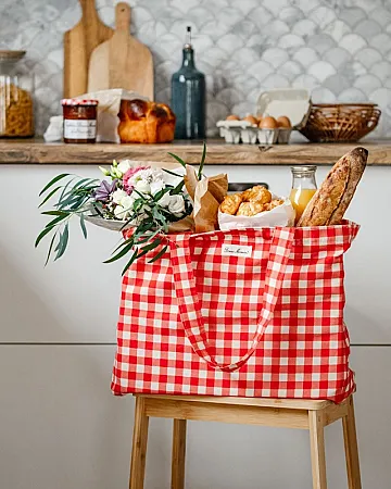 Win a Bonne Maman Picnic Set