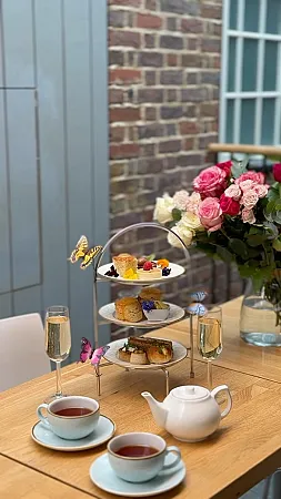Prize image for Win Afternoon Tea for 2 at Westminster Abbey