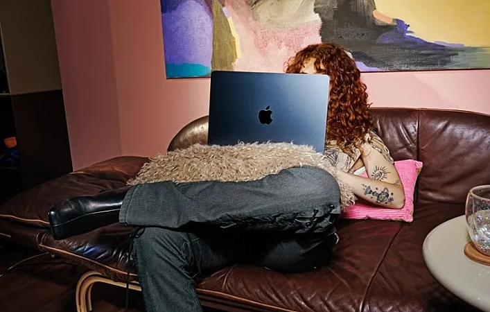 Prize image for Win £400 to spend on Refurbished Tech