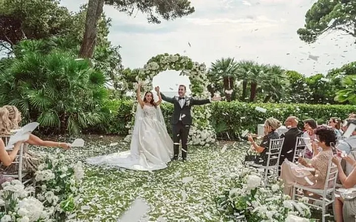 Win £500 of Beautiful Wedding Flowers in London or Italy
