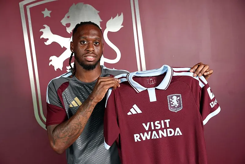 Win an Aaron Wan-Bissaka Signed Shirt!