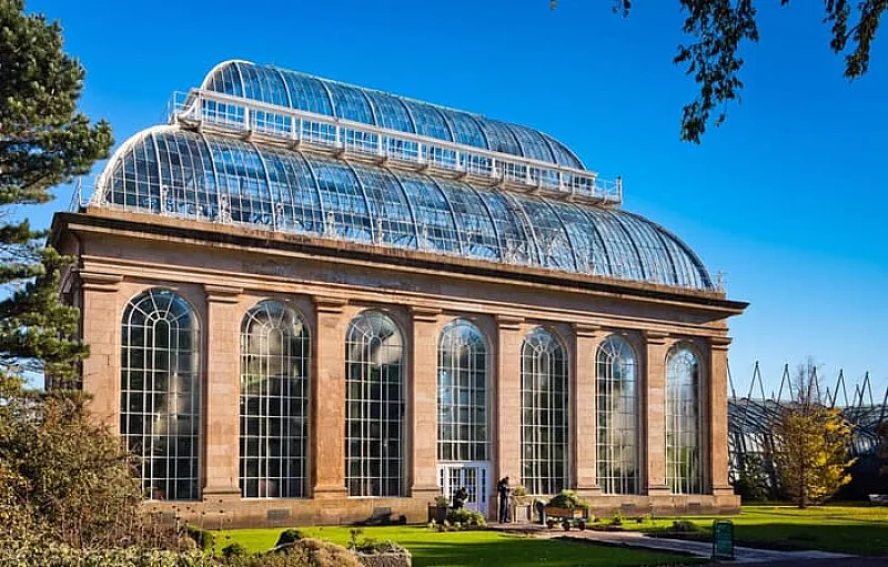 Win a Luxurious Getaway with access to the Royal Botanic Garden Edinburgh