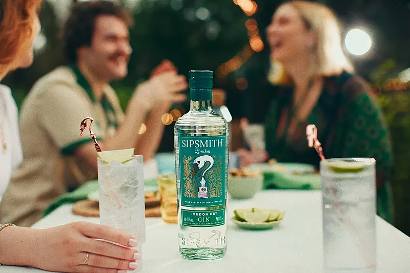 Win a Sipsmith Gin & Ivy's Reserve Hamper