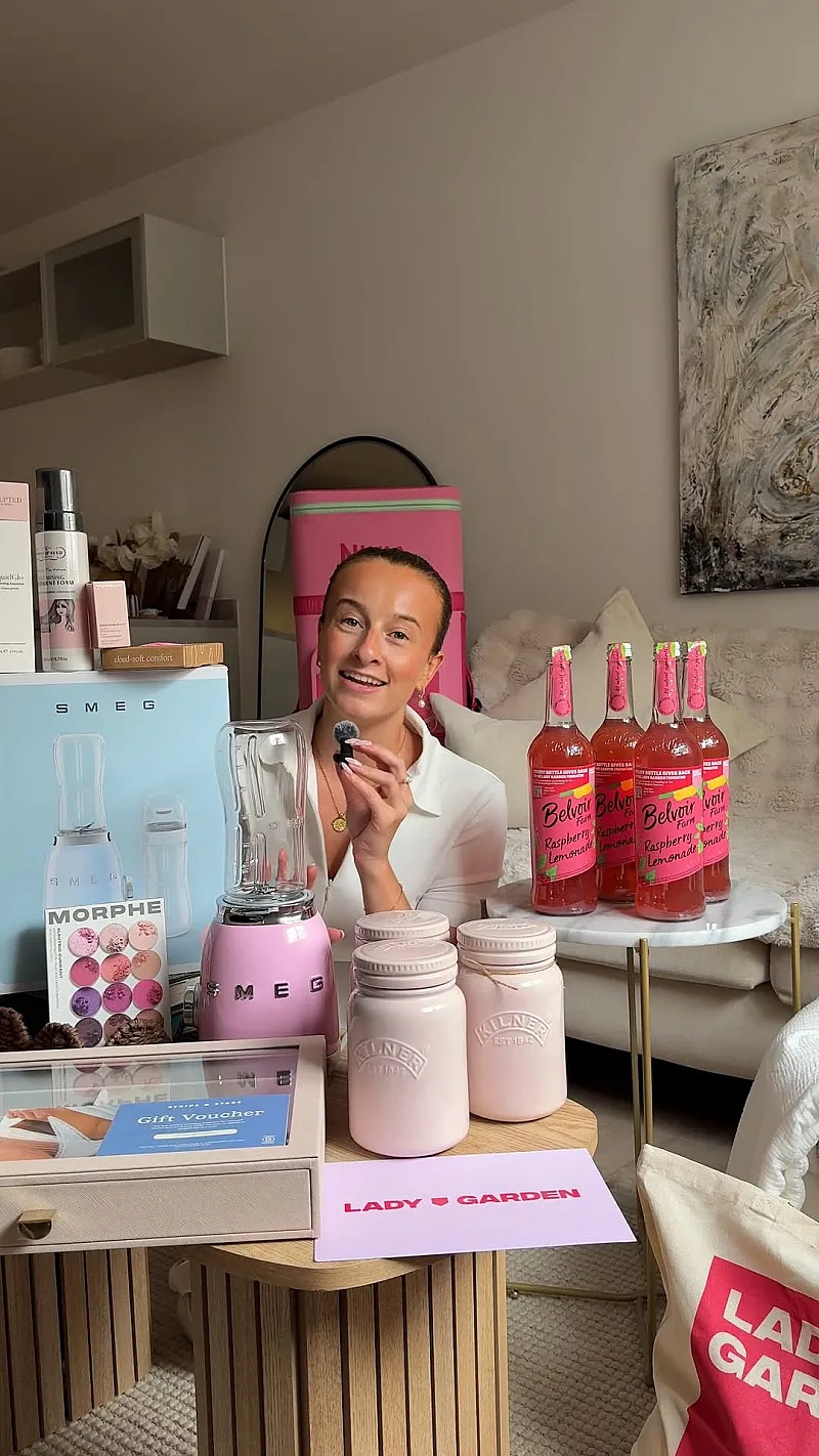 Win a Pretty In Pink Bundle Including a Smeg Blender
