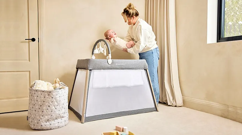 Win an Ickle Bubba Scout 3-in-1 Travel Crib, Cot & Playpen