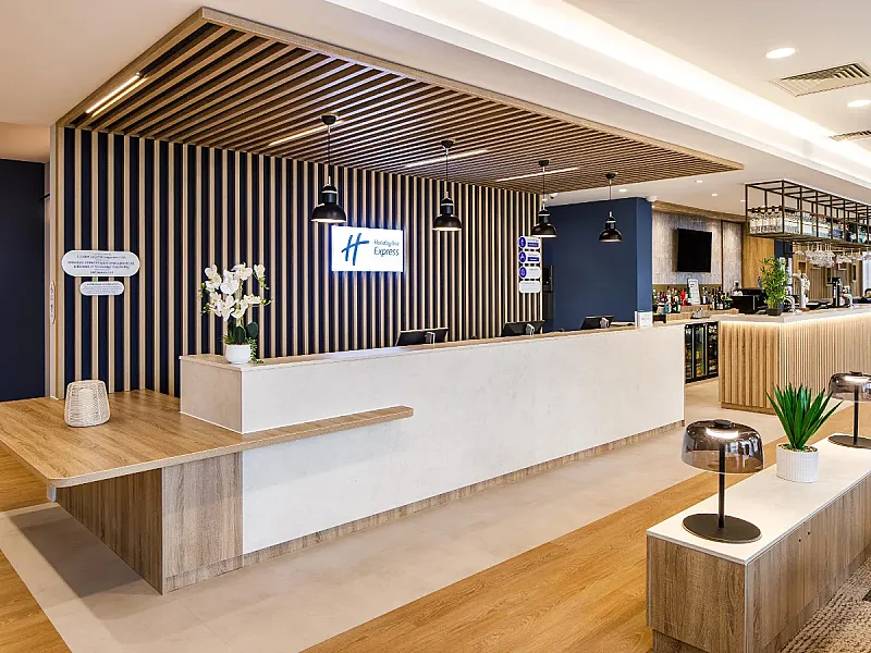 Win a 1-night stay for 2 at Holiday Inn Express London ExCeL