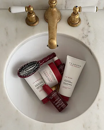 Prize image for Win the Clarins Hair Therapy Collection