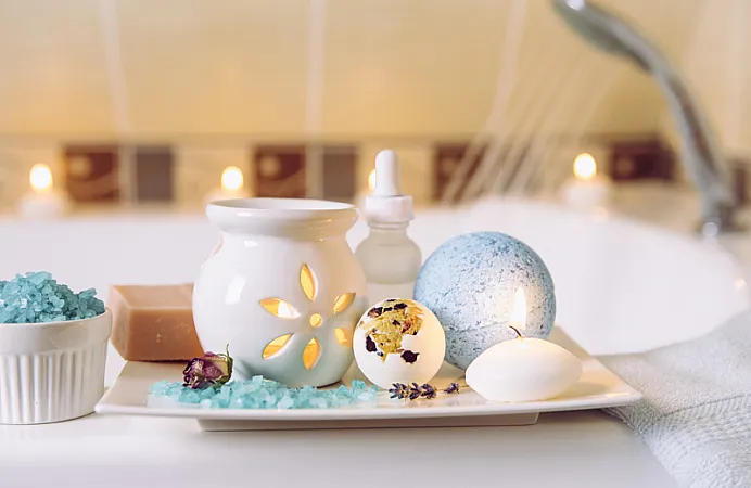 Win a Lush Every Cloud Set